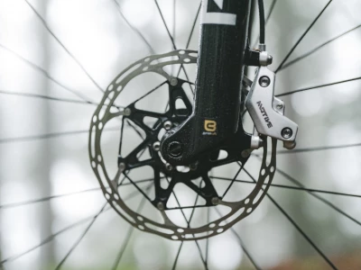 Nové brzdy SRAM Motive - co by vás o nich mělo zajímat?