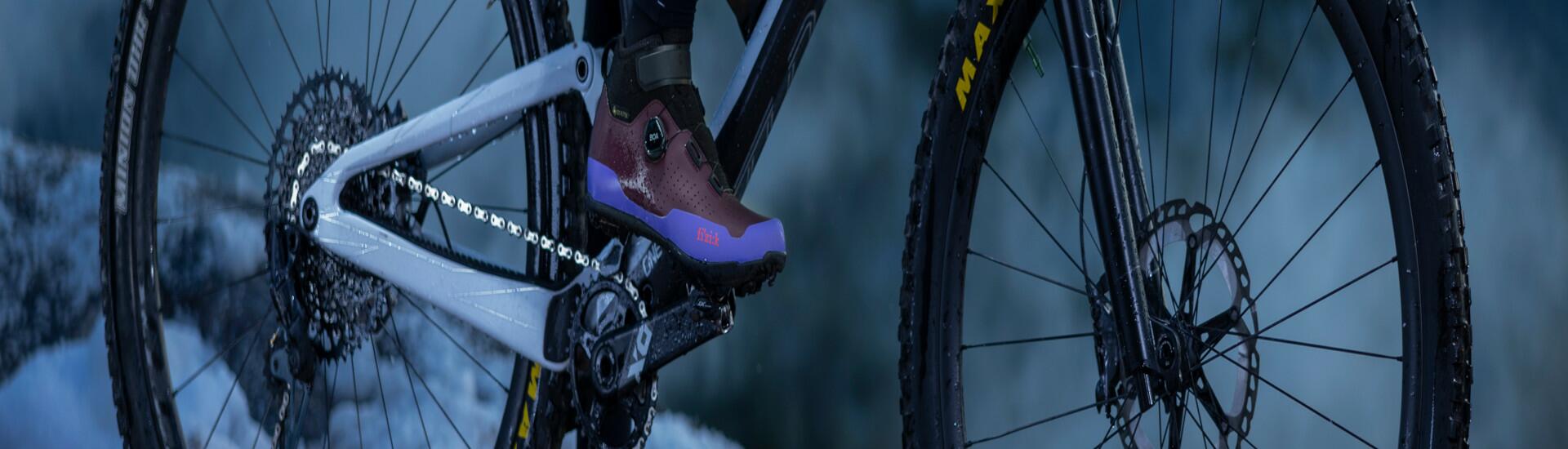 Winter bicycle shoes from Fizik
