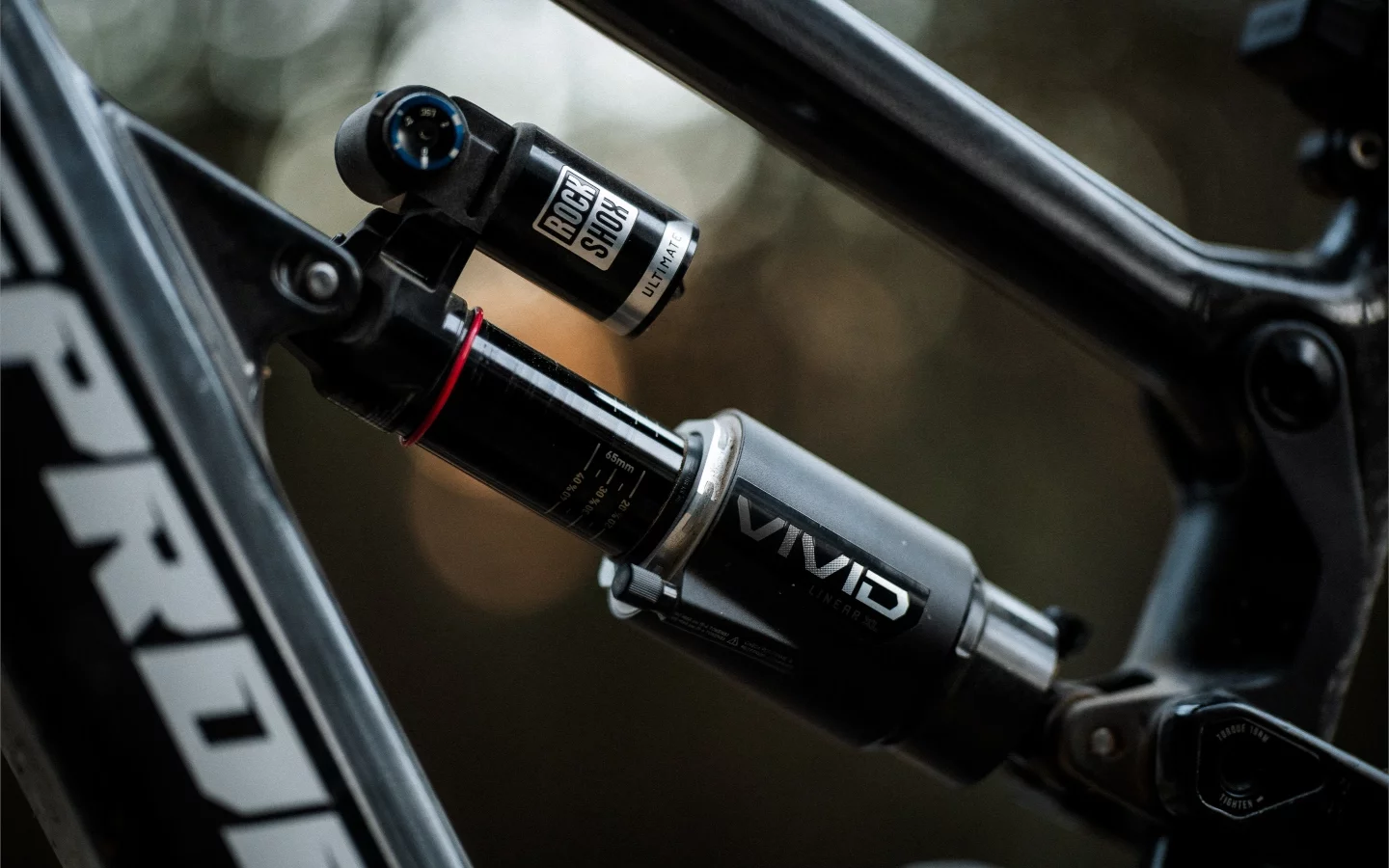 ROCKSHOX VIVID AIR: PREDICTABILITY, PERFECTED