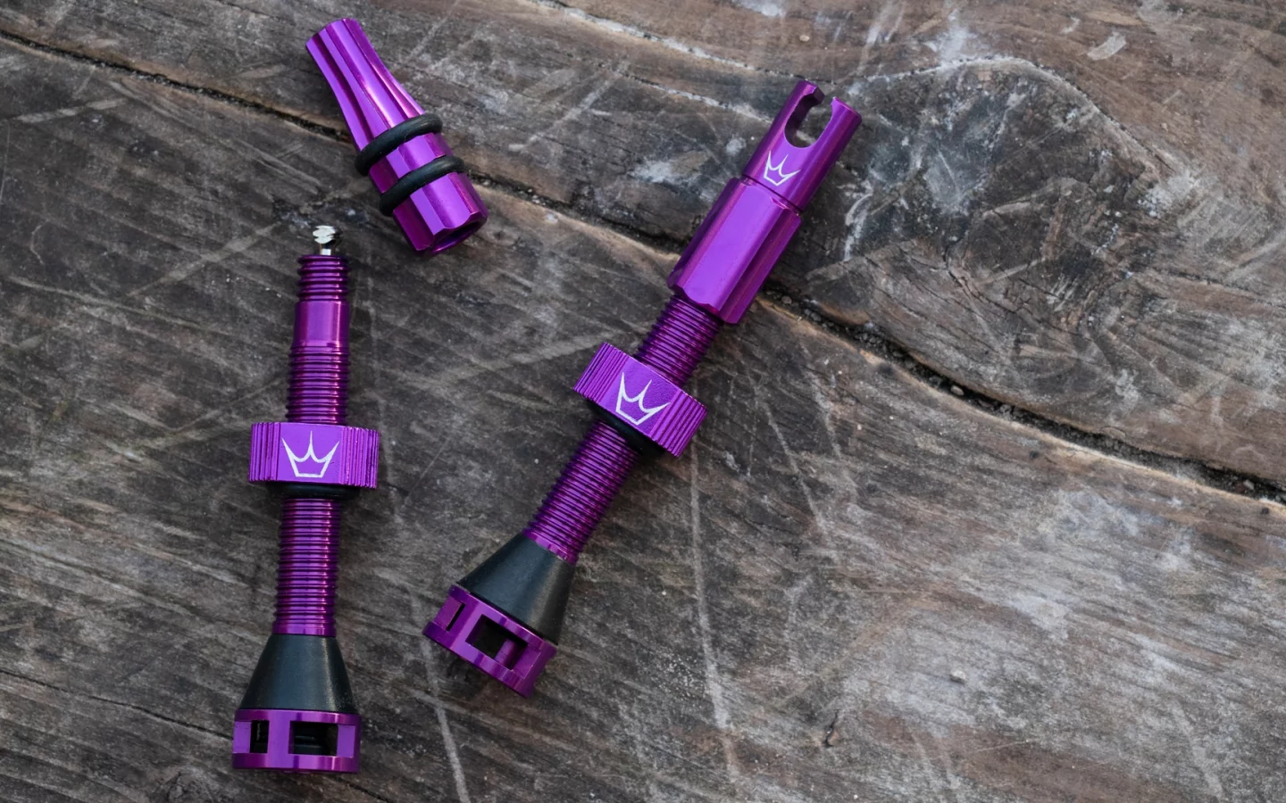 Peaty's Holeshot Fast Flow Valve – kompromisszumok nélküli tubeless szelep