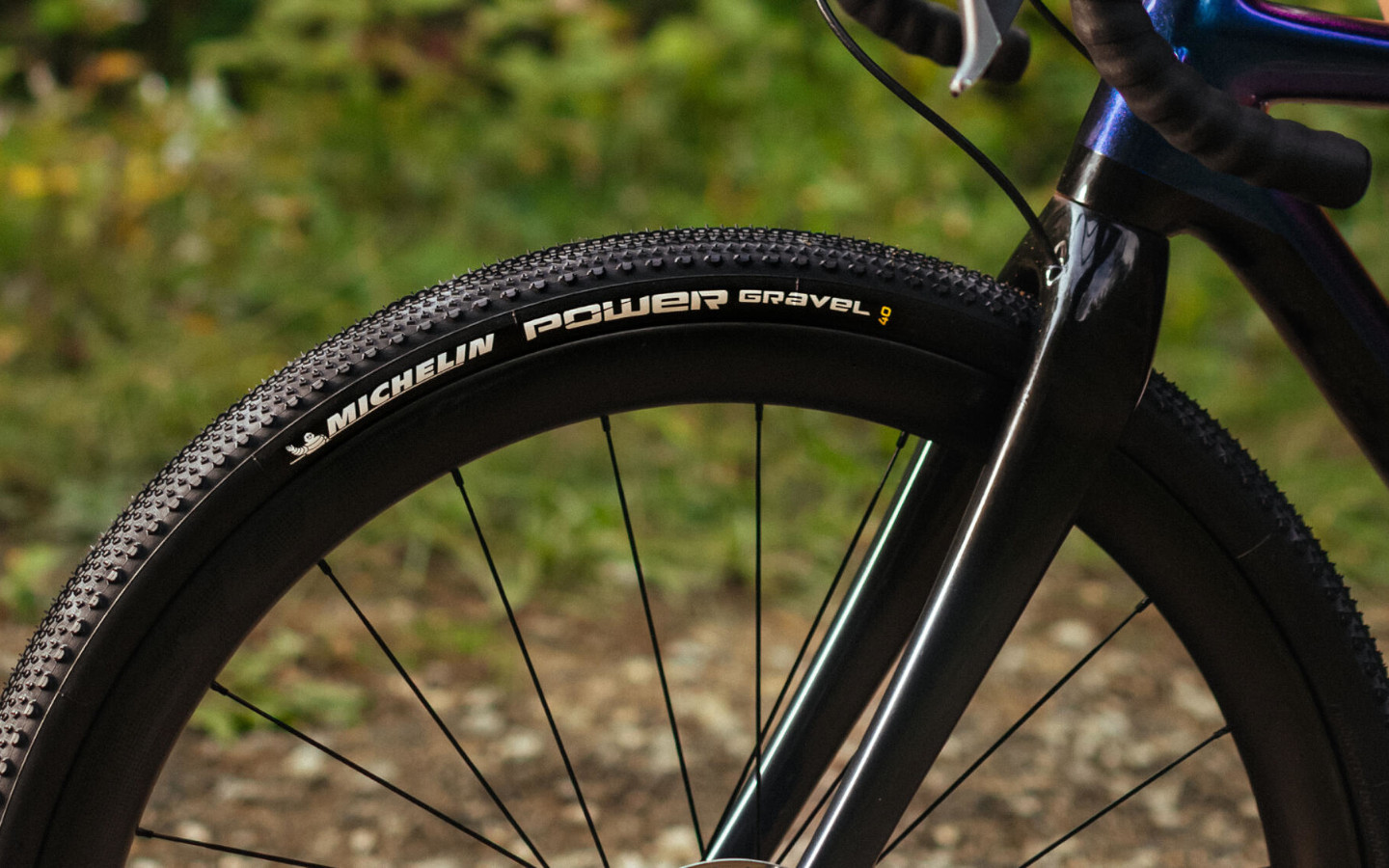 Co znamená slovo Gravel?