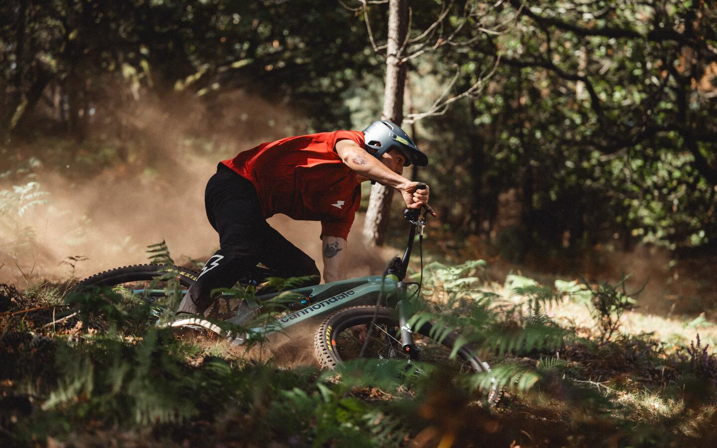 Hbitý a aktivní trail e-bike