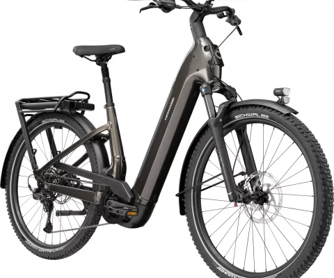 Cannondale Tesoro - universal SUV e-bike ready for every journey