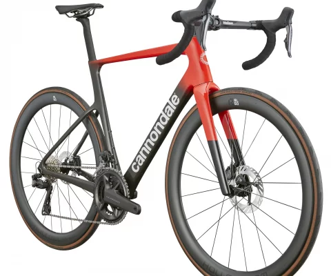 Rozdíly mezi Cannondale LAB71 a standardním rámem: Jak se liší technologie vrcholových řad?